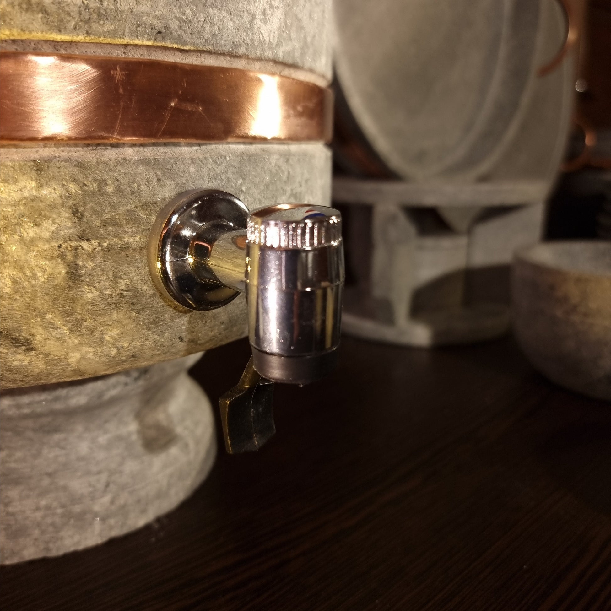 filtro de agua fabricada en piedra natural con canilla dispenser 